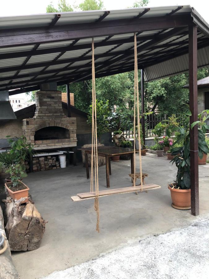 Rest House Jermuk Bagian luar foto