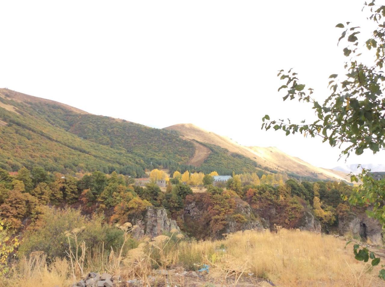 Rest House Jermuk Bagian luar foto